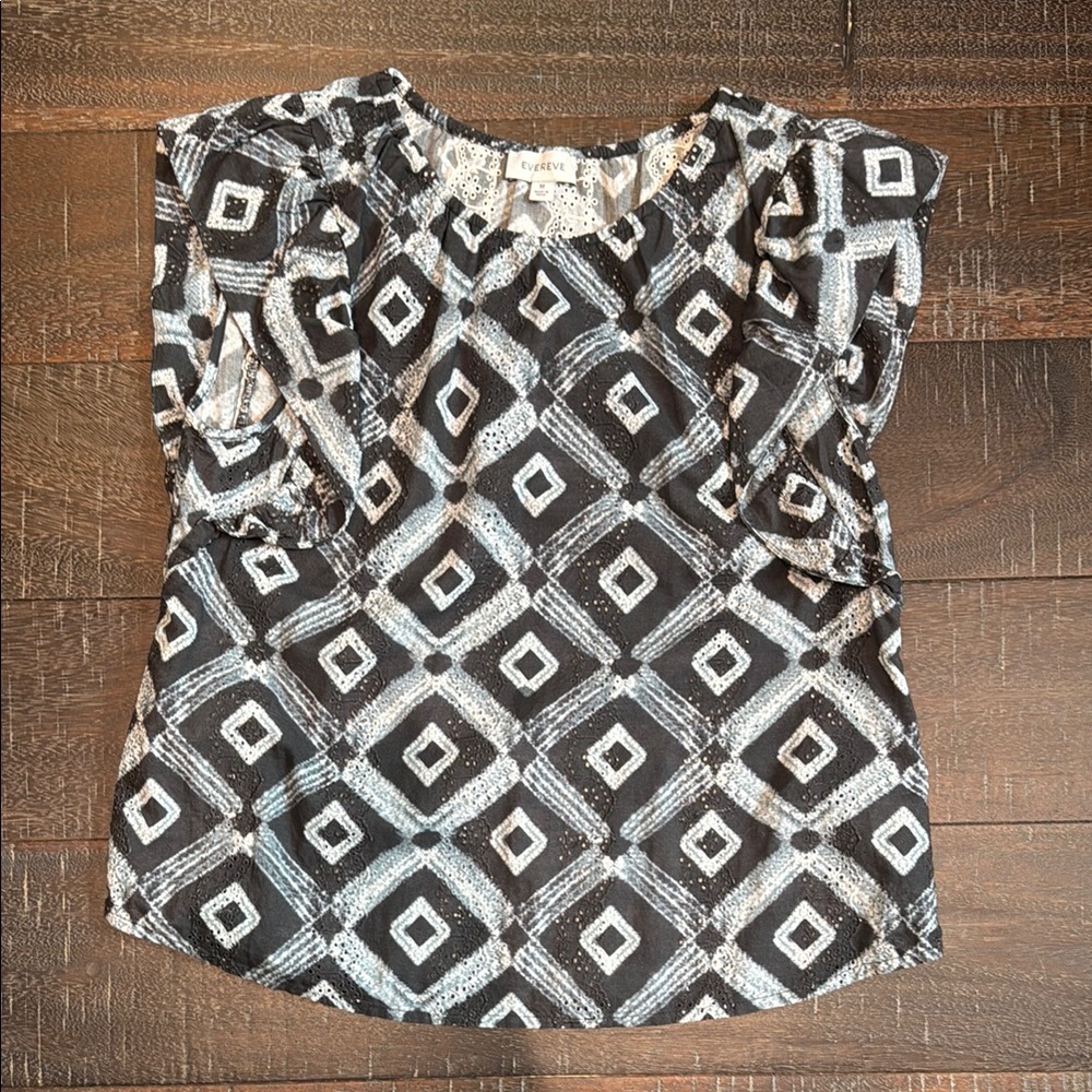 Oaklynn Eyelet Top - Picture 3 of 6